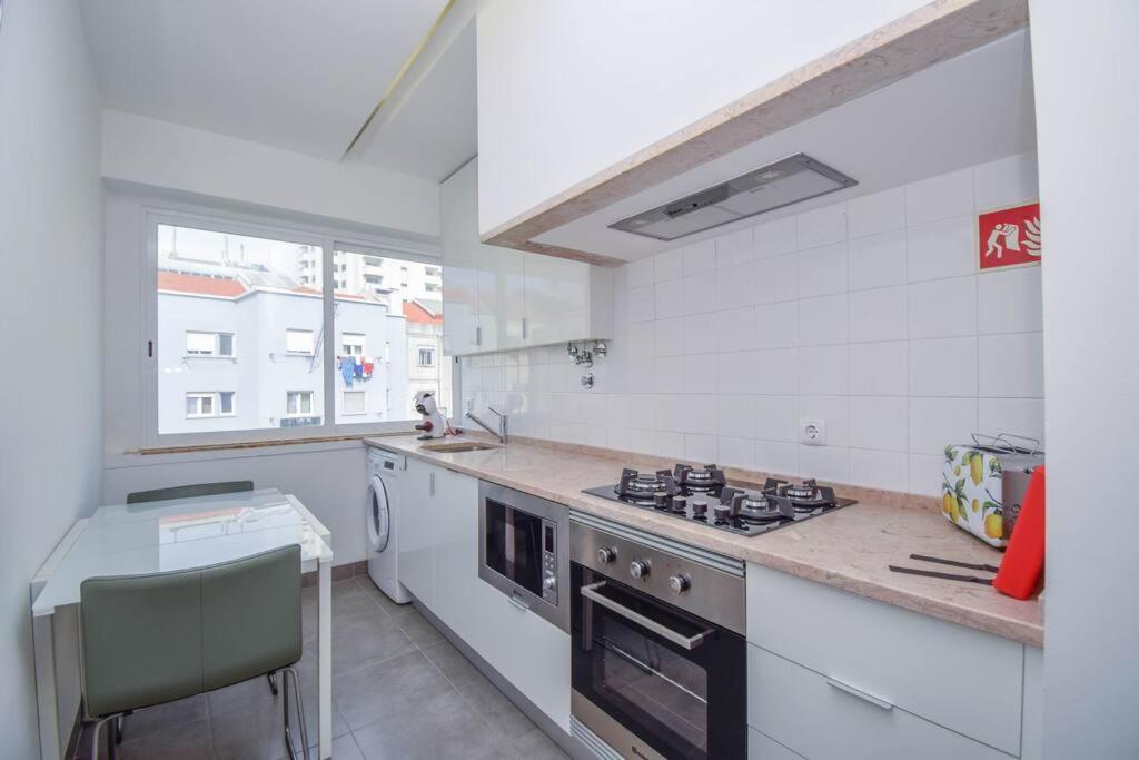 Cozy And Sunny Family Apartment Lisboa Εξωτερικό φωτογραφία